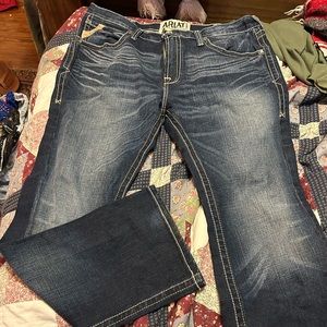 MENS Ariat jeans size 36/32 NEVER WORN